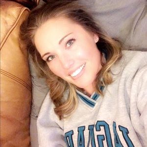 Meet your Posher, Cari